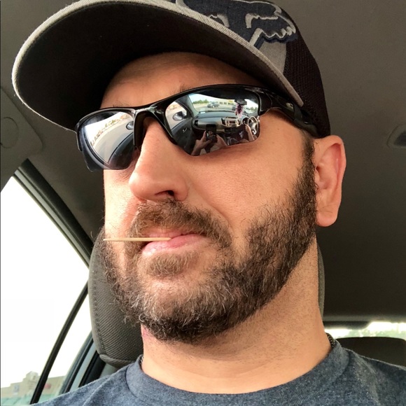 Meet the Posher Other - Meet your Posher, Jeremy